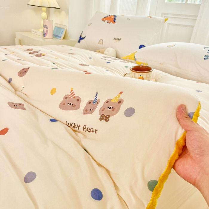 91家纺网 家纺一手货源 找家纺 小叮当家纺仓储工厂店 2025新款A类母婴级宝宝被子牛奶丝针织棉豆豆被豆豆被子儿童婴童大豆被精品买家秀 波点派对（牛奶针织-豆豆被）