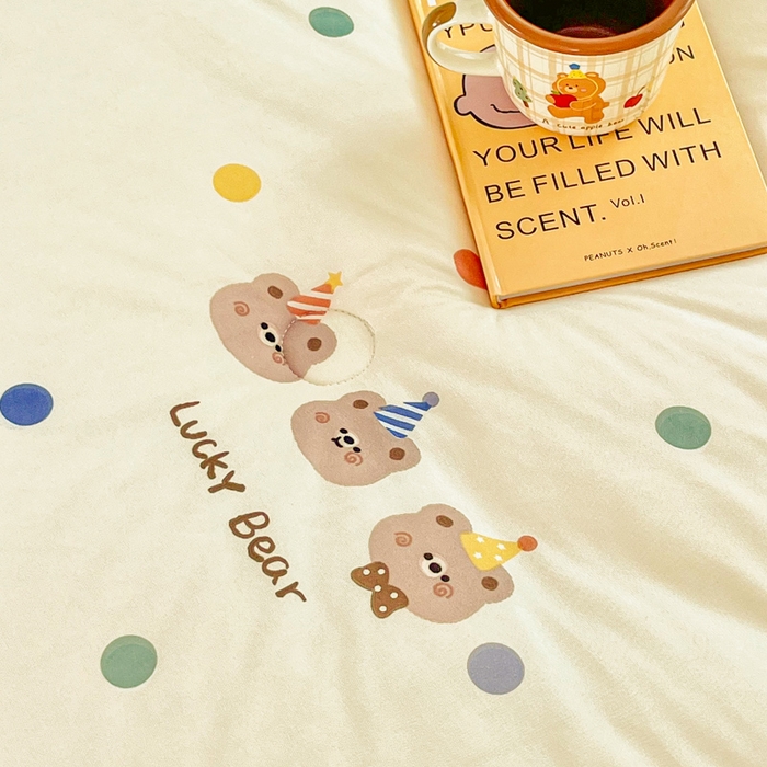 91家纺网 家纺一手货源 找家纺 小叮当家纺仓储工厂店 2025新款A类母婴级宝宝被子牛奶丝针织棉豆豆被豆豆被子儿童婴童大豆被精品买家秀 波点派对（牛奶针织-豆豆被）