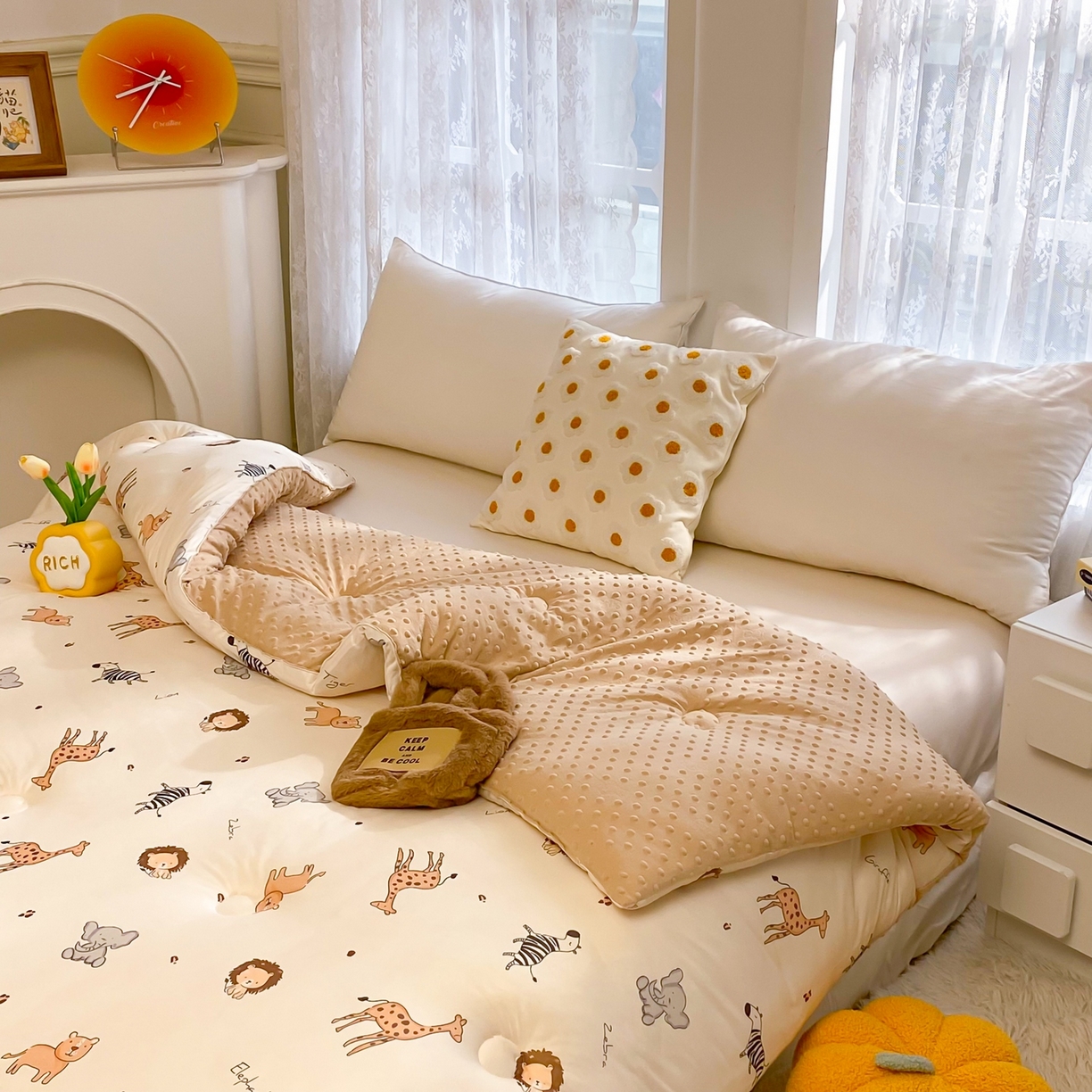 91家纺网 家纺一手货源 找家纺 小叮当家纺仓储工厂店 2025新款A类母婴级宝宝被子牛奶丝针织棉豆豆被豆豆被子儿童婴童大豆被精品买家秀 动物世界（牛奶针织-豆豆被）