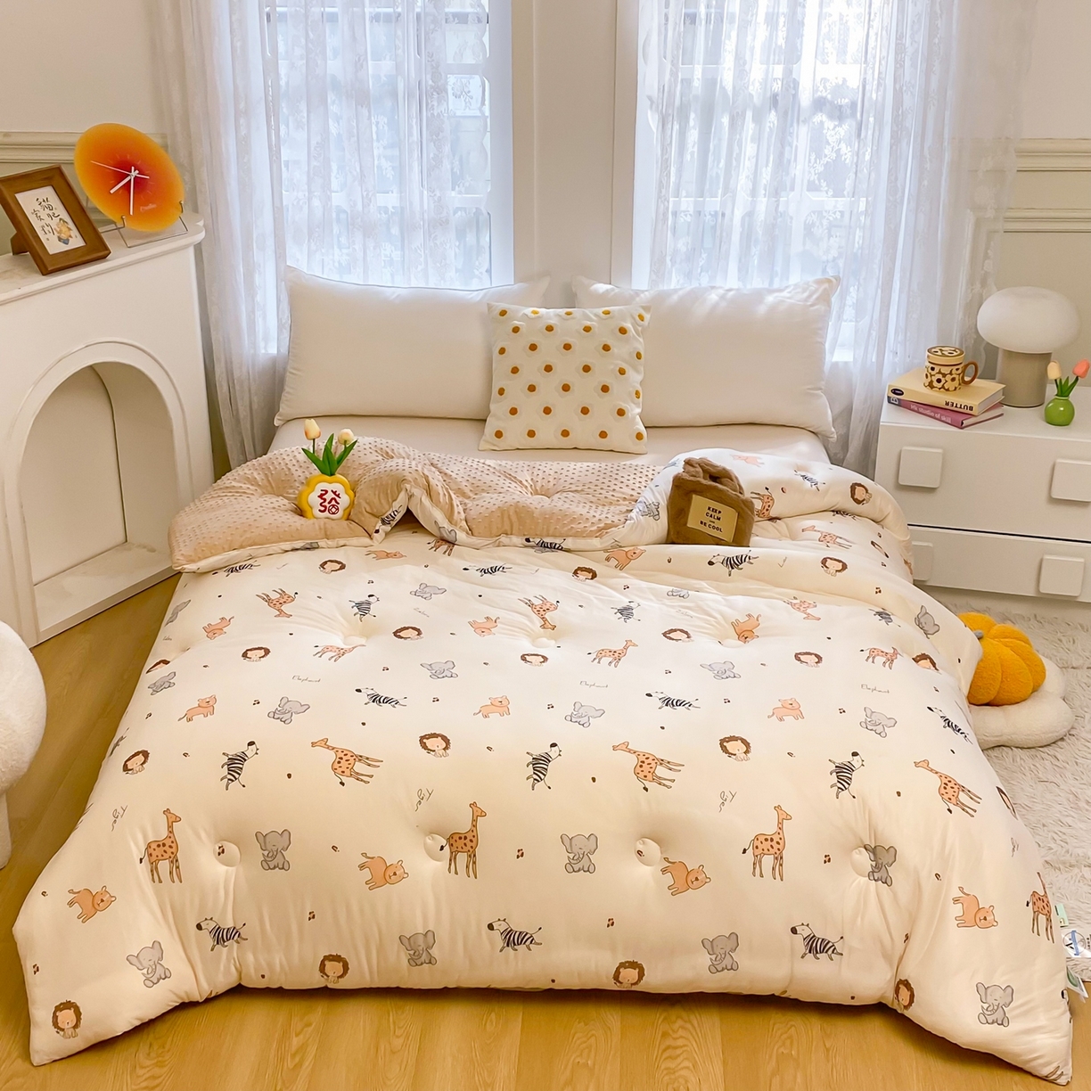 91家纺网 家纺一手货源 找家纺 小叮当家纺仓储工厂店 2025新款A类母婴级宝宝被子牛奶丝针织棉豆豆被豆豆被子儿童婴童大豆被精品买家秀 动物世界（牛奶针织-豆豆被）