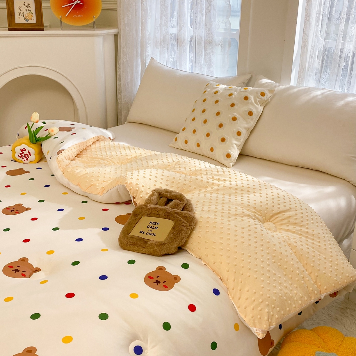 91家纺网 家纺一手货源 找家纺 小叮当家纺仓储工厂店 2025新款A类母婴级宝宝被子牛奶丝针织棉豆豆被豆豆被子儿童婴童大豆被精品买家秀 米洛熊（牛奶针织-豆豆被）