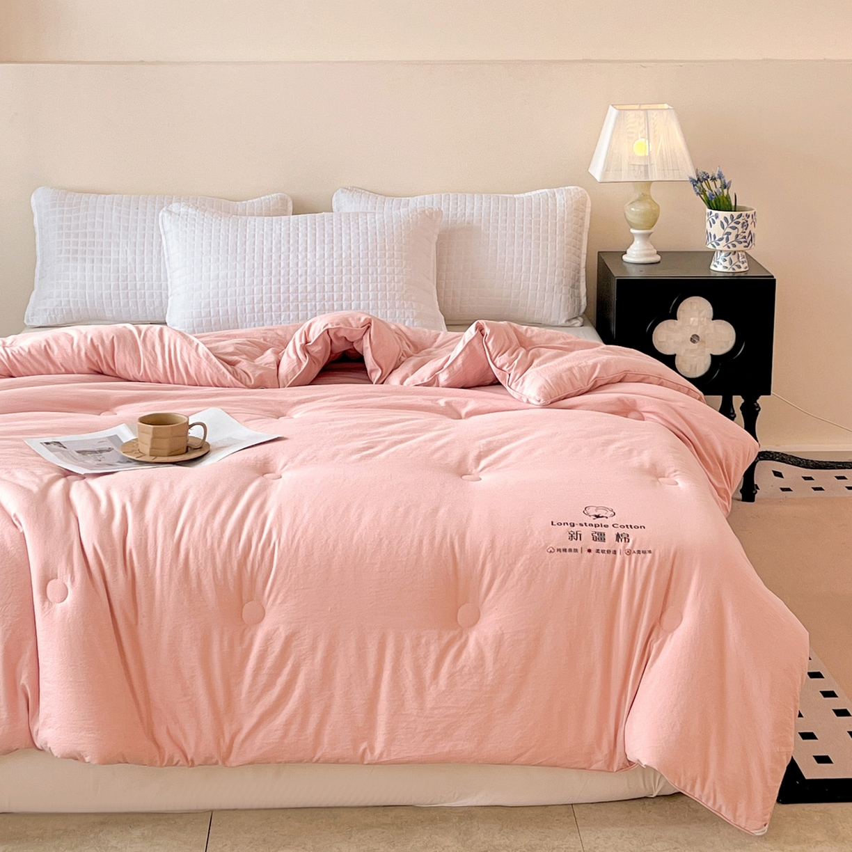 91家纺网 家纺一手货源 找家纺 小叮当家纺仓储工厂店 (买家秀 爆款花型 不断货)2025新款简约风100%新疆棉花被被子被芯 新疆棉-粉色