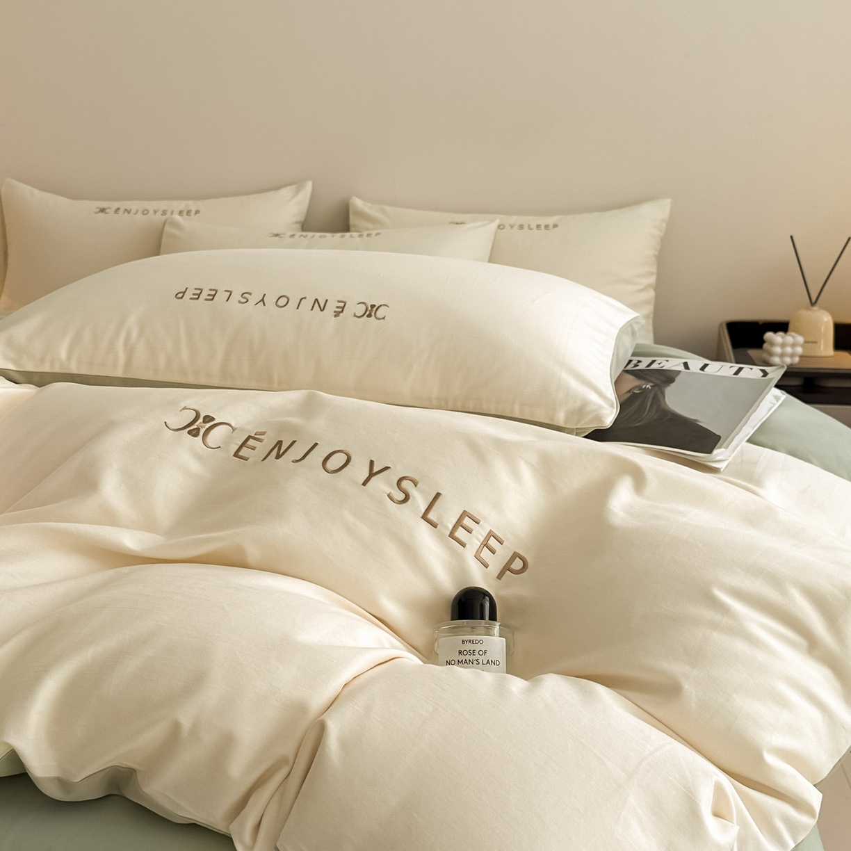 小叮当家纺仓储工厂店 (买家秀 爆款花型 不断货)2025新款A类全棉纯棉加厚磨毛刺绣纯棉不掉毛四件套 缪斯-奶酪黄+抹茶绿