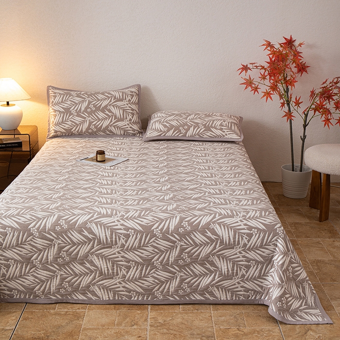 91家纺网 家纺一手货源 找家纺 小叮当家纺仓储工厂店 (买家秀 爆款花型 不断货)2025新款A类三层纱纱布毛巾被单品床盖单件床盖 叶美-赤铜棕