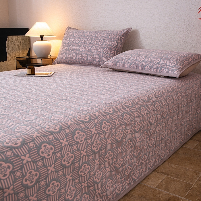 91家纺网 家纺一手货源 找家纺 小叮当家纺仓储工厂店 (买家秀 爆款花型 不断货)2025新款A类三层纱纱布毛巾被单品床盖单件床盖 可丽之彩-玫瑰粉