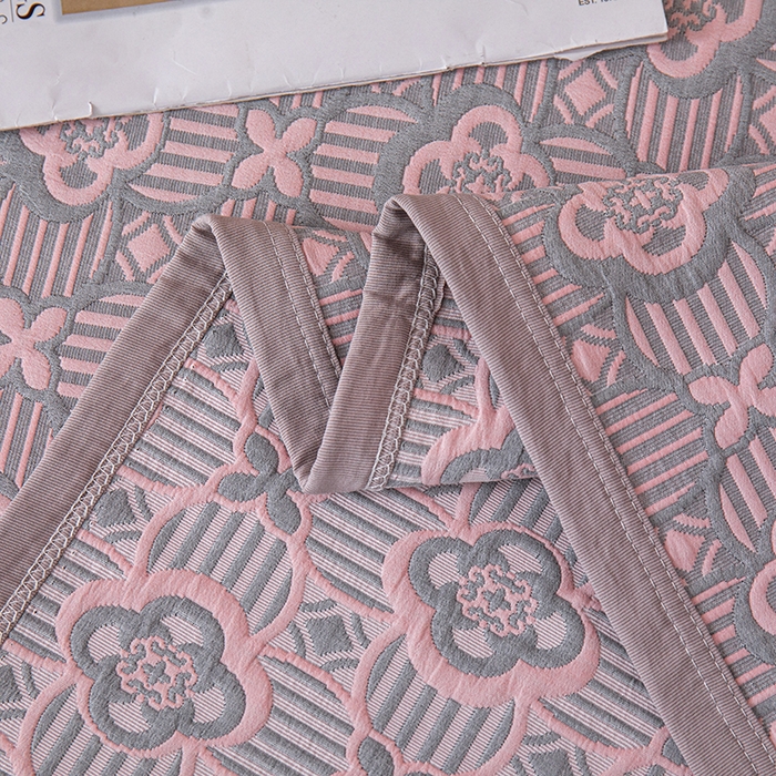 91家纺网 家纺一手货源 找家纺 小叮当家纺仓储工厂店 (买家秀 爆款花型 不断货)2025新款A类三层纱纱布毛巾被单品床盖单件床盖 可丽之彩-玫瑰粉