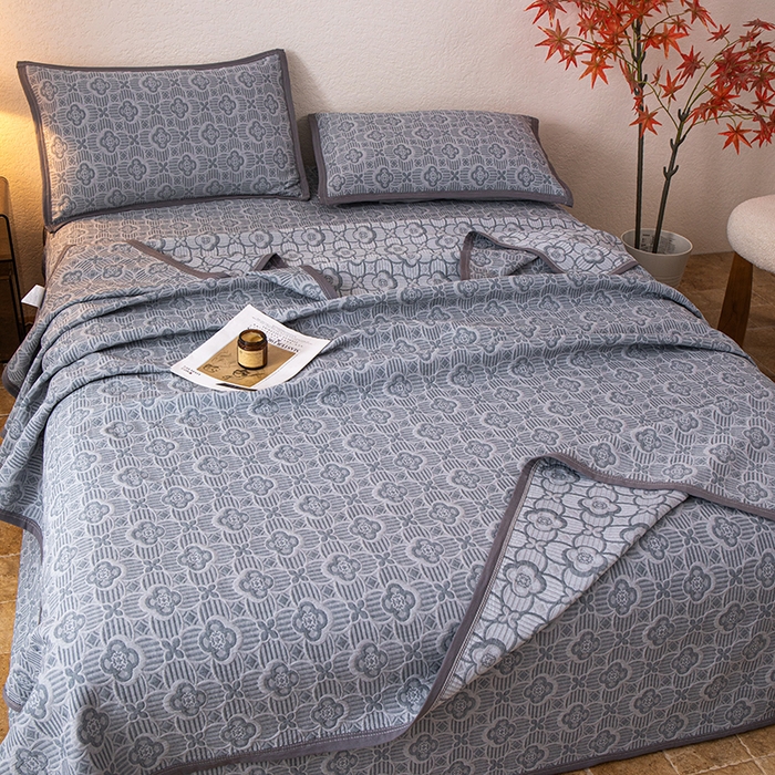 91家纺网 家纺一手货源 找家纺 小叮当家纺仓储工厂店 (买家秀 爆款花型 不断货)2025新款A类三层纱纱布毛巾被单品床盖单件床盖 可丽之彩-墨黑