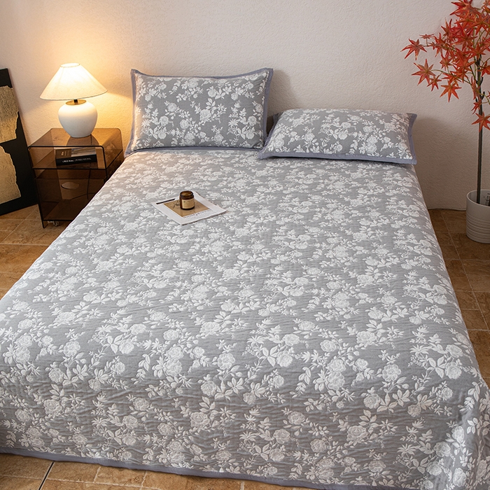 91家纺网 家纺一手货源 找家纺 小叮当家纺仓储工厂店 (买家秀 爆款花型 不断货)2025新款A类三层纱纱布毛巾被单品床盖单件床盖 慕白-锡器灰