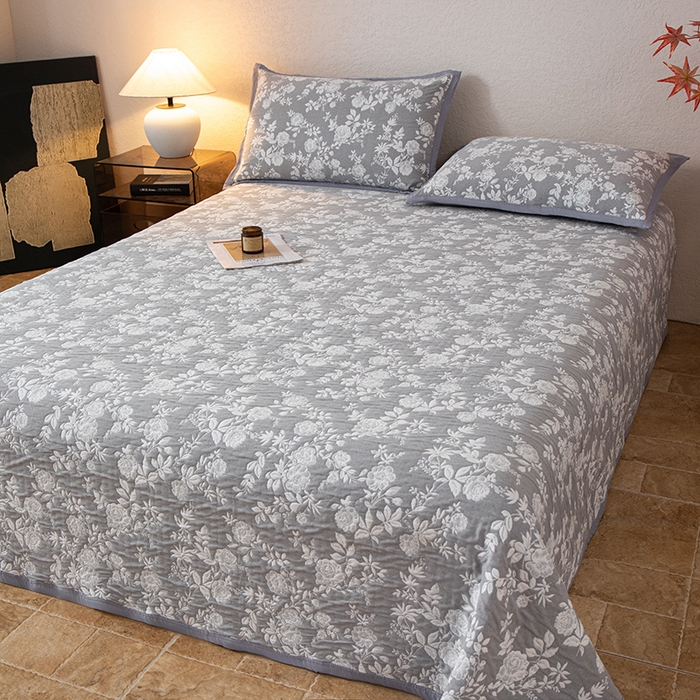 91家纺网 家纺一手货源 找家纺 小叮当家纺仓储工厂店 (买家秀 爆款花型 不断货)2025新款A类三层纱纱布毛巾被单品床盖单件床盖 慕白-锡器灰