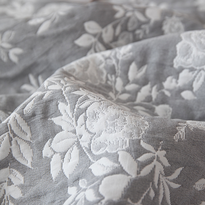 91家纺网 家纺一手货源 找家纺 小叮当家纺仓储工厂店 (买家秀 爆款花型 不断货)2025新款A类三层纱纱布毛巾被单品床盖单件床盖 慕白-锡器灰