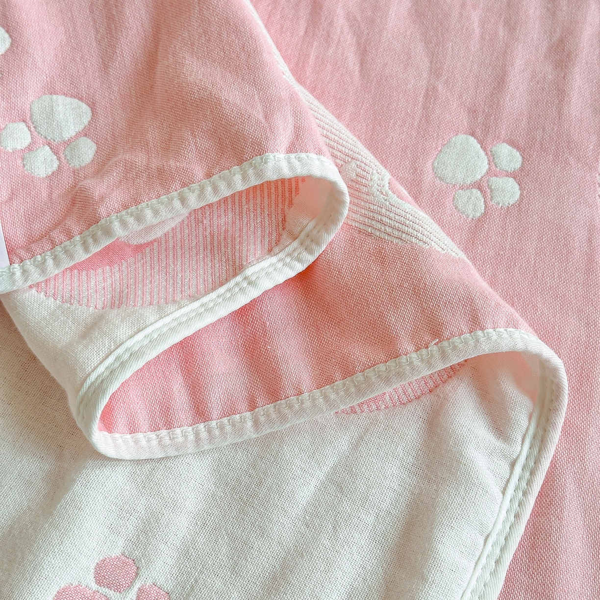 91家纺网 家纺一手货源 找家纺 小叮当家纺仓储工厂店 (买家秀 爆款花型 不断货)2025新款全棉六层纱布毛巾被系列 熊梦-粉