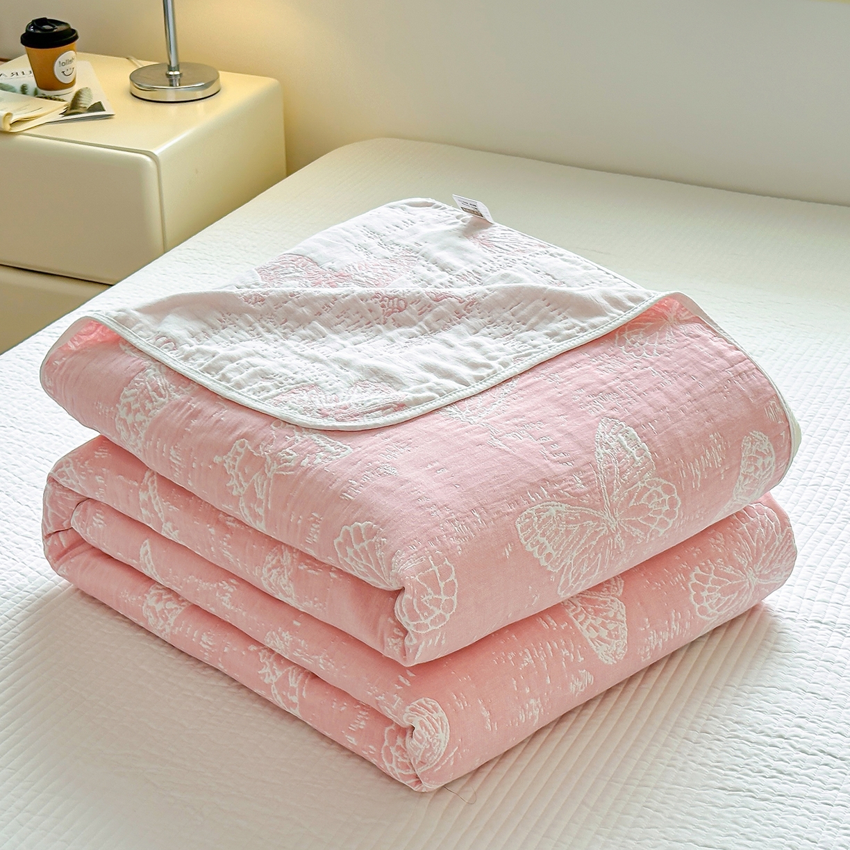 小叮当家纺仓储工厂店 (买家秀 爆款花型 不断货)2025新款全棉六层纱布毛巾被系列 窗畔蝶梦-粉
