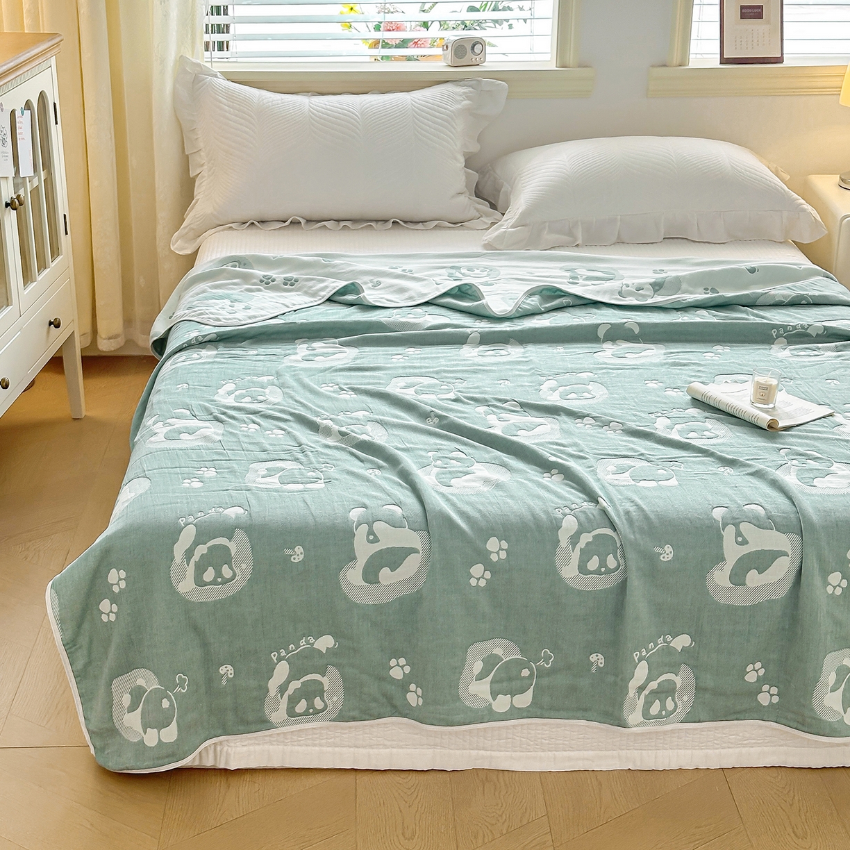 91家纺网 家纺一手货源 找家纺 小叮当家纺仓储工厂店 (买家秀 爆款花型 不断货)2025新款全棉六层纱布毛巾被系列 熊梦-绿