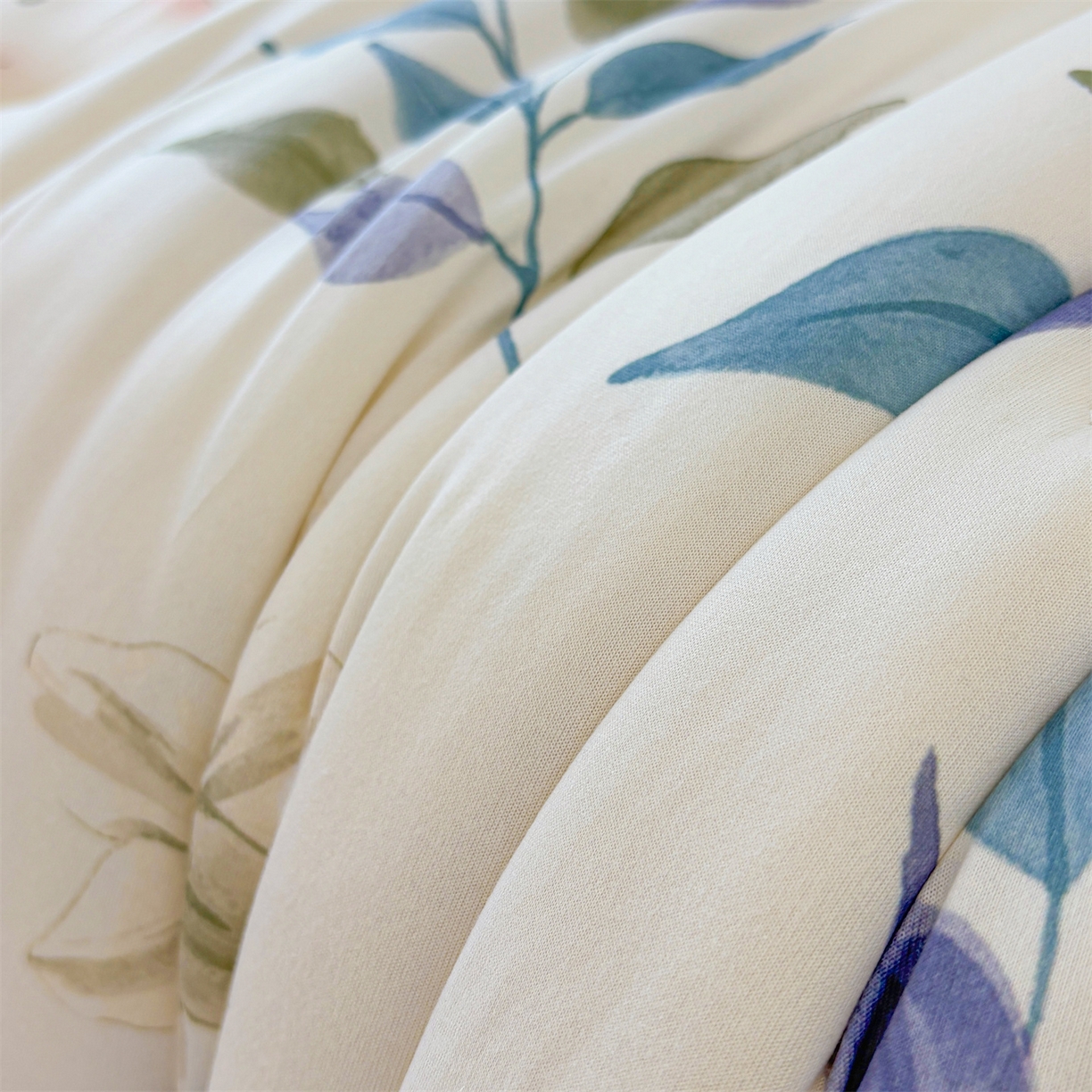 91家纺网 家纺一手货源 找家纺 小叮当家纺仓储工厂店 (买家秀 爆款花型 不断货)2025新款A类针织棉大豆被被子被芯 花涧兔