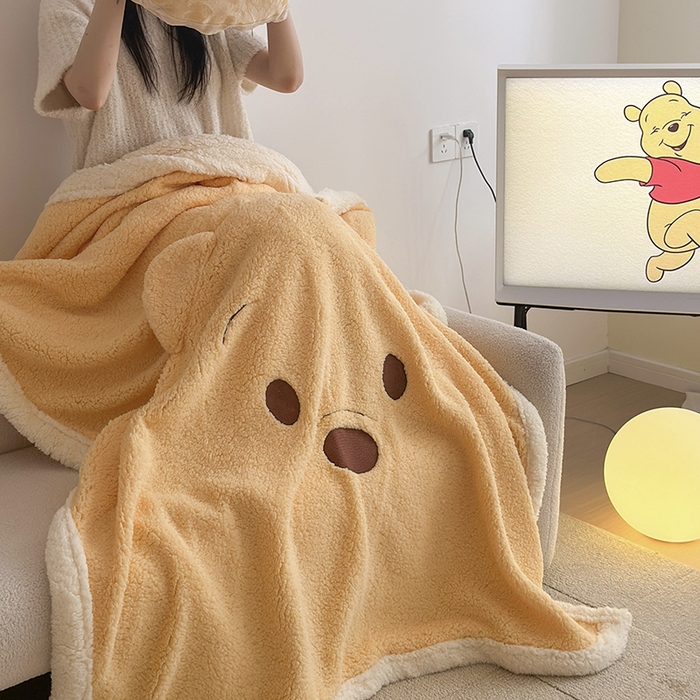 91家纺网 家纺一手货源 找家纺 小叮当家纺仓储工厂店 （买家秀 爆款花型 不断货）2025新款A类母婴级迪士尼毛毯子牛奶绒毛毯牛奶绒毯 贴布绣--维尼小熊