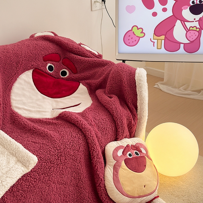 91家纺网 家纺一手货源 找家纺 小叮当家纺仓储工厂店 （买家秀 爆款花型 不断货）2025新款A类母婴级迪士尼毛毯子牛奶绒毛毯牛奶绒毯 贴布绣--红色草莓熊