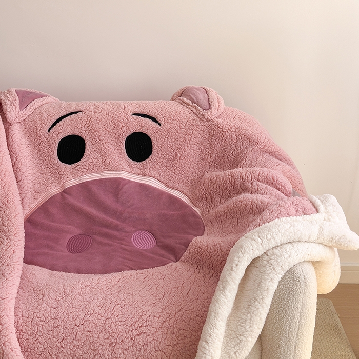 91家纺网 家纺一手货源 找家纺 小叮当家纺仓储工厂店 （买家秀 爆款花型 不断货）2025新款A类母婴级迪士尼毛毯子牛奶绒毛毯牛奶绒毯 贴布绣--粉小猪