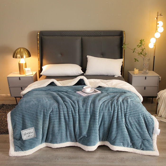 91家纺网 家纺一手货源 找家纺 小叮当家纺仓储工厂店 2025新款A类母婴级婴童毯子三层加厚牛奶绒毛毯牛奶绒毯子午睡毯珊瑚绒毛毯 毯子 轻奢-魔法绒孔雀蓝