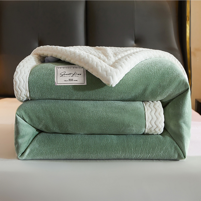 91家纺网 家纺一手货源 找家纺 小叮当家纺仓储工厂店 2025新款A类母婴级婴童毯子三层加厚牛奶绒毛毯牛奶绒毯子午睡毯珊瑚绒毛毯 毯子 苹果-果绿