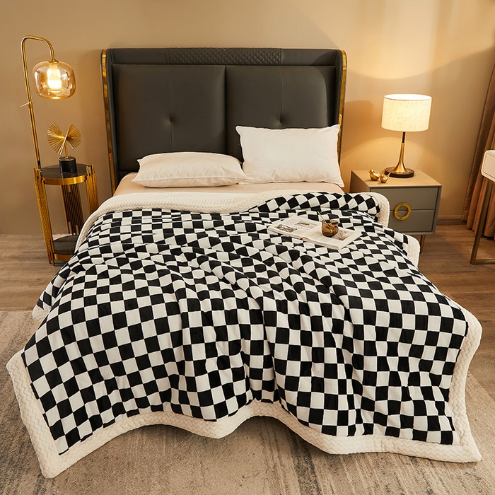 91家纺网 家纺一手货源 找家纺 小叮当家纺仓储工厂店 2025新款A类母婴级婴童毯子三层加厚牛奶绒毛毯牛奶绒毯子午睡毯珊瑚绒毛毯 毯子 棋盘格-黑白格