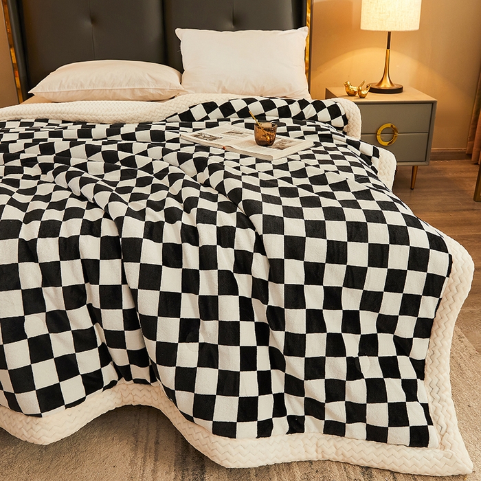 91家纺网 家纺一手货源 找家纺 小叮当家纺仓储工厂店 2025新款A类母婴级婴童毯子三层加厚牛奶绒毛毯牛奶绒毯子午睡毯珊瑚绒毛毯 毯子 棋盘格-黑白格