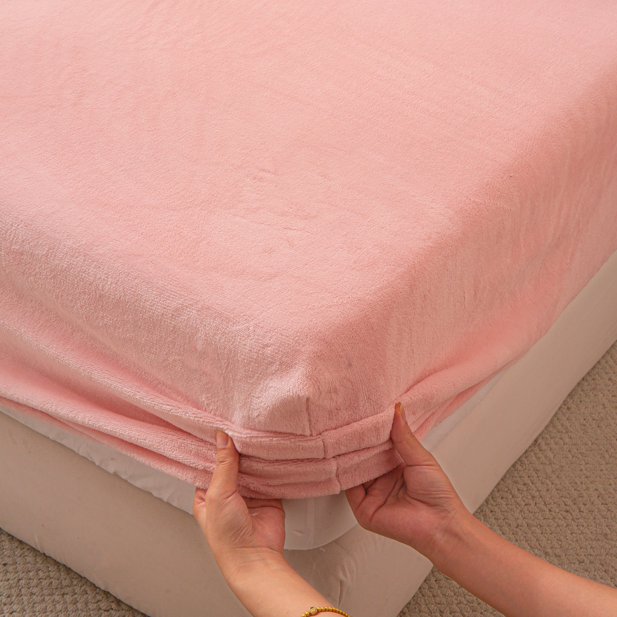 91家纺网 家纺一手货源 找家纺 （总）小叮当家纺仓储工厂店 2025新款200克高克重牛奶绒单品床笠单件床笠