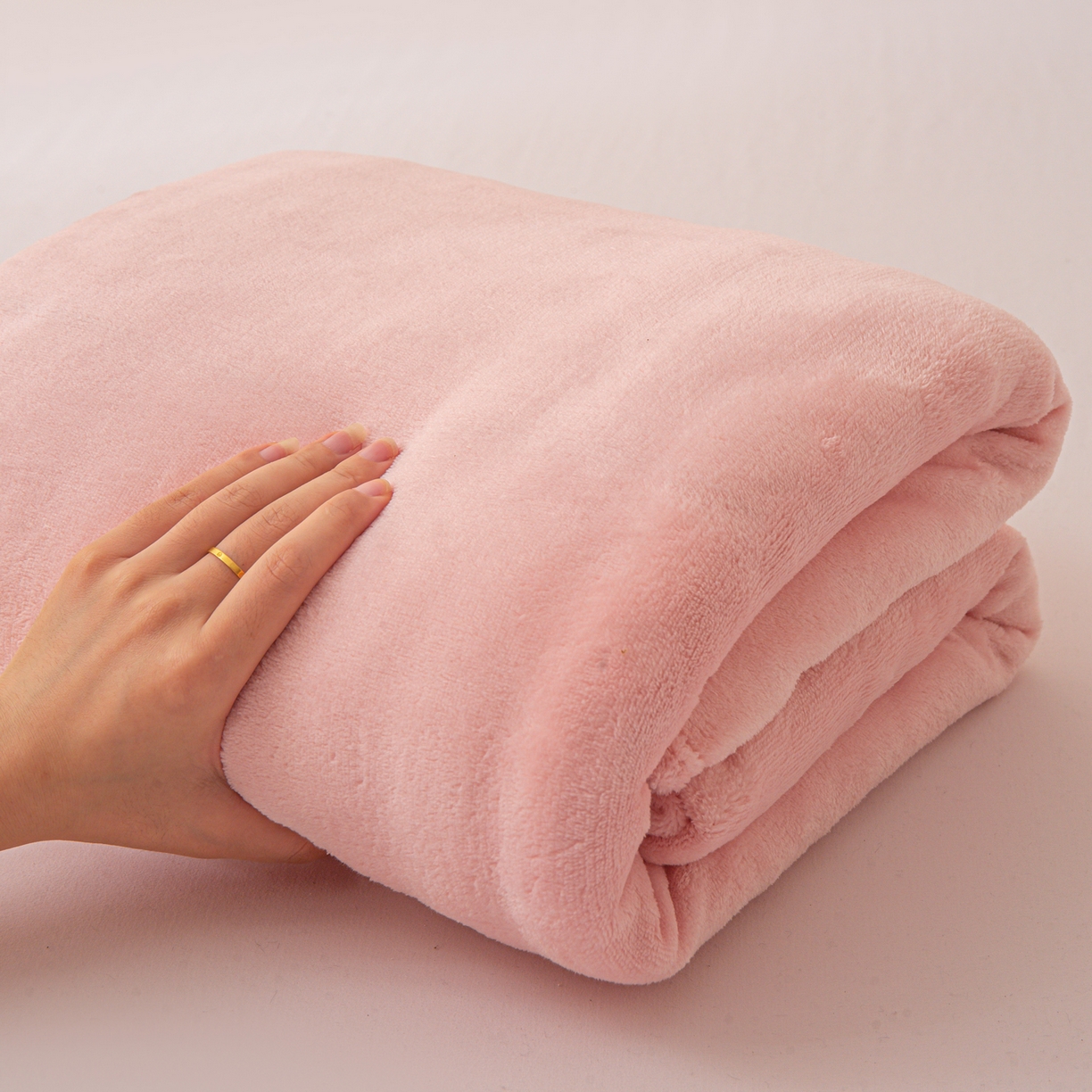 91家纺网 家纺一手货源 找家纺 （总）小叮当家纺仓储工厂店 2025新款200克高克重牛奶绒单品床笠单件床笠