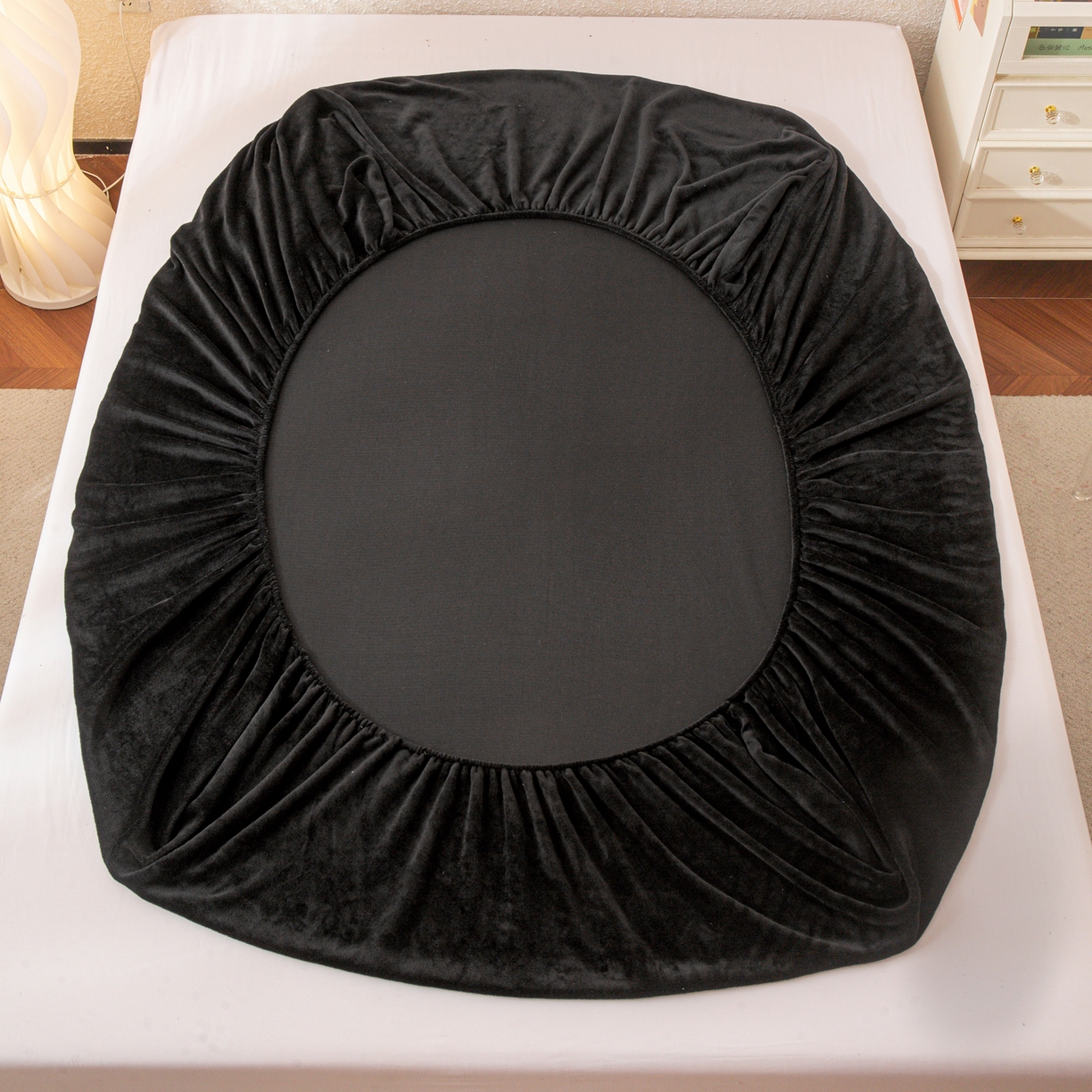 91家纺网 家纺一手货源 找家纺 小叮当家纺仓储工厂店 2025新款200克高克重牛奶绒单品床笠单件床笠 绒黑