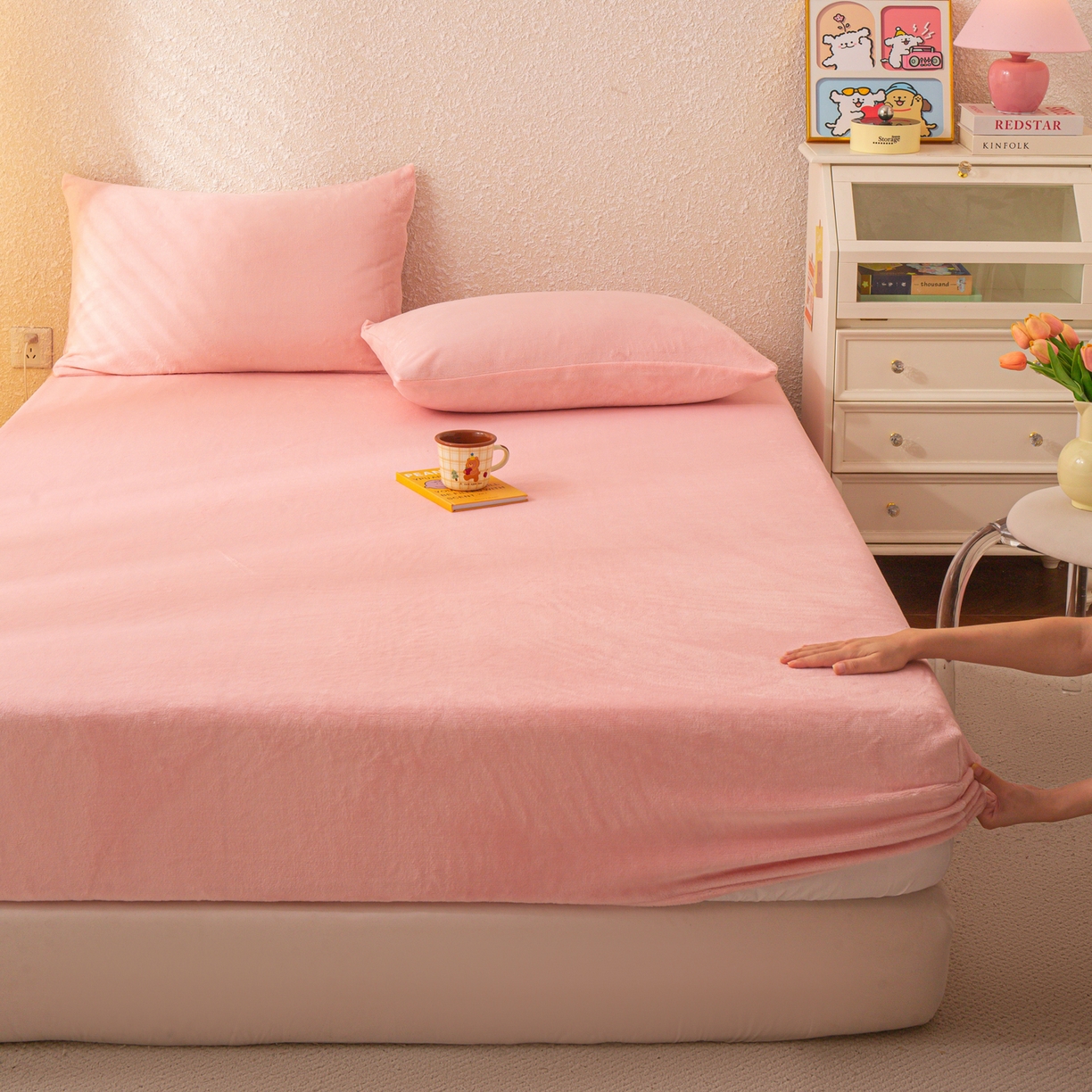 91家纺网 家纺一手货源 找家纺 小叮当家纺仓储工厂店 2025新款200克高克重牛奶绒单品床笠单件床笠 绒粉