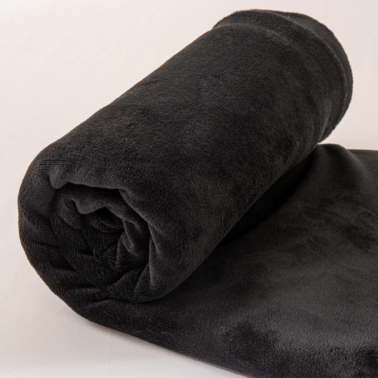 91家纺网 家纺一手货源 找家纺 小叮当家纺仓储工厂店 2025新款200克高克重牛奶绒单品床笠单件床笠 绒黑