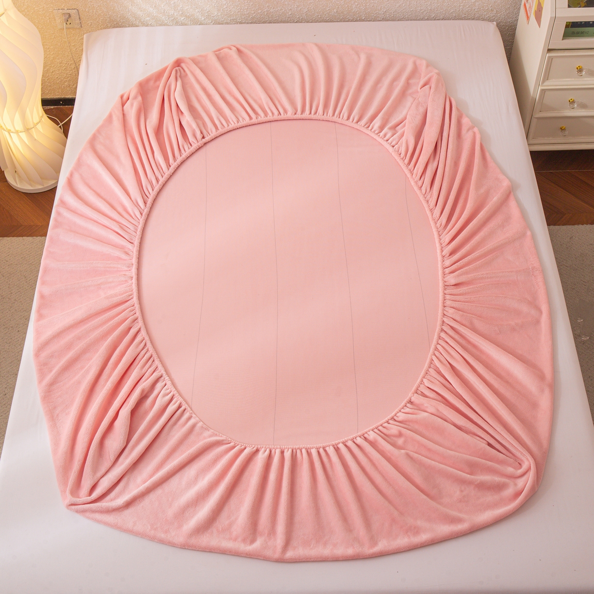 91家纺网 家纺一手货源 找家纺 小叮当家纺仓储工厂店 2025新款200克高克重牛奶绒单品床笠单件床笠 绒粉