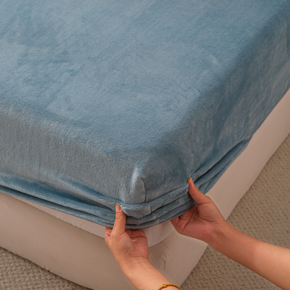 91家纺网 家纺一手货源 找家纺 小叮当家纺仓储工厂店 2025新款200克高克重牛奶绒单品床笠单件床笠 绒蓝