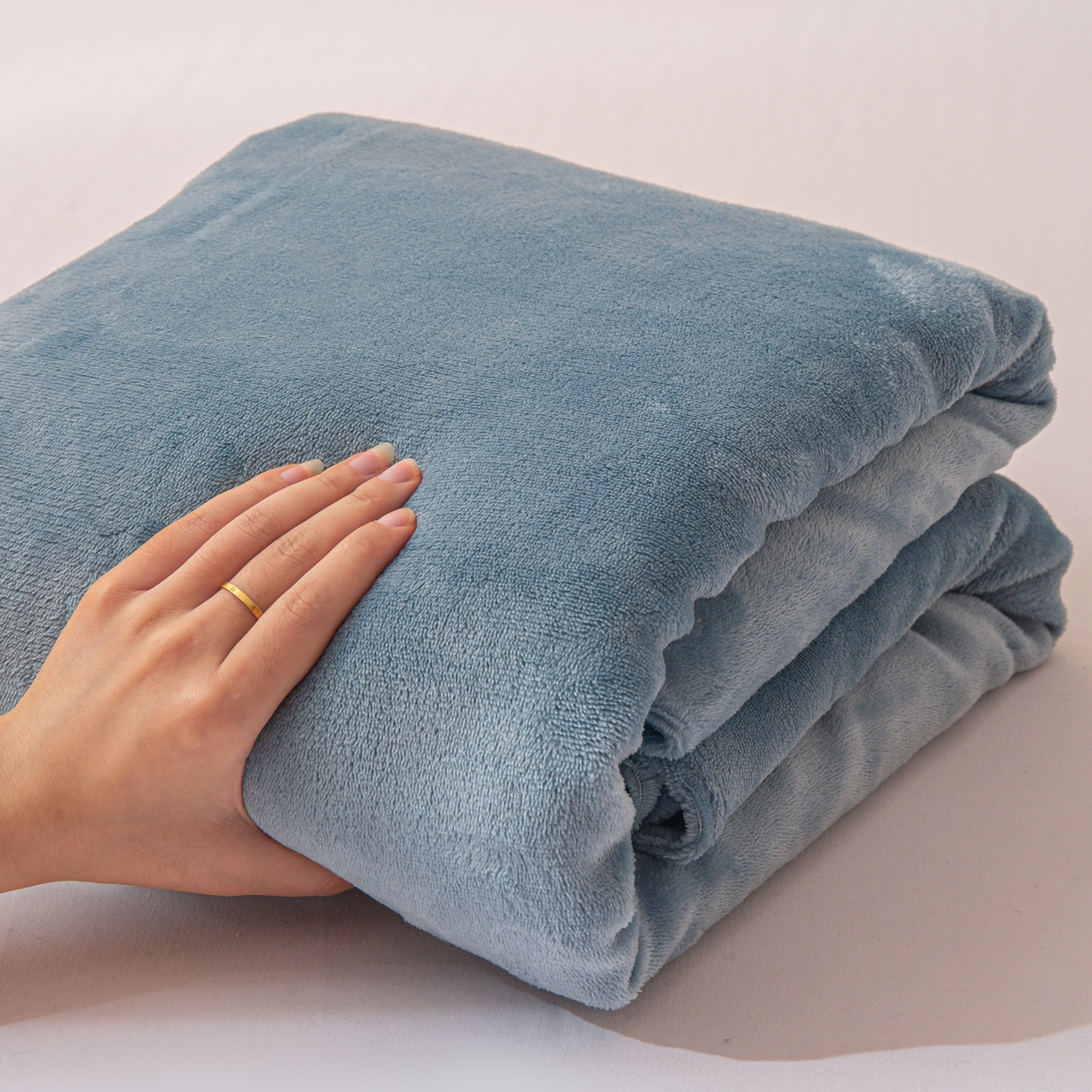 91家纺网 家纺一手货源 找家纺 小叮当家纺仓储工厂店 2025新款200克高克重牛奶绒单品床笠单件床笠 绒蓝