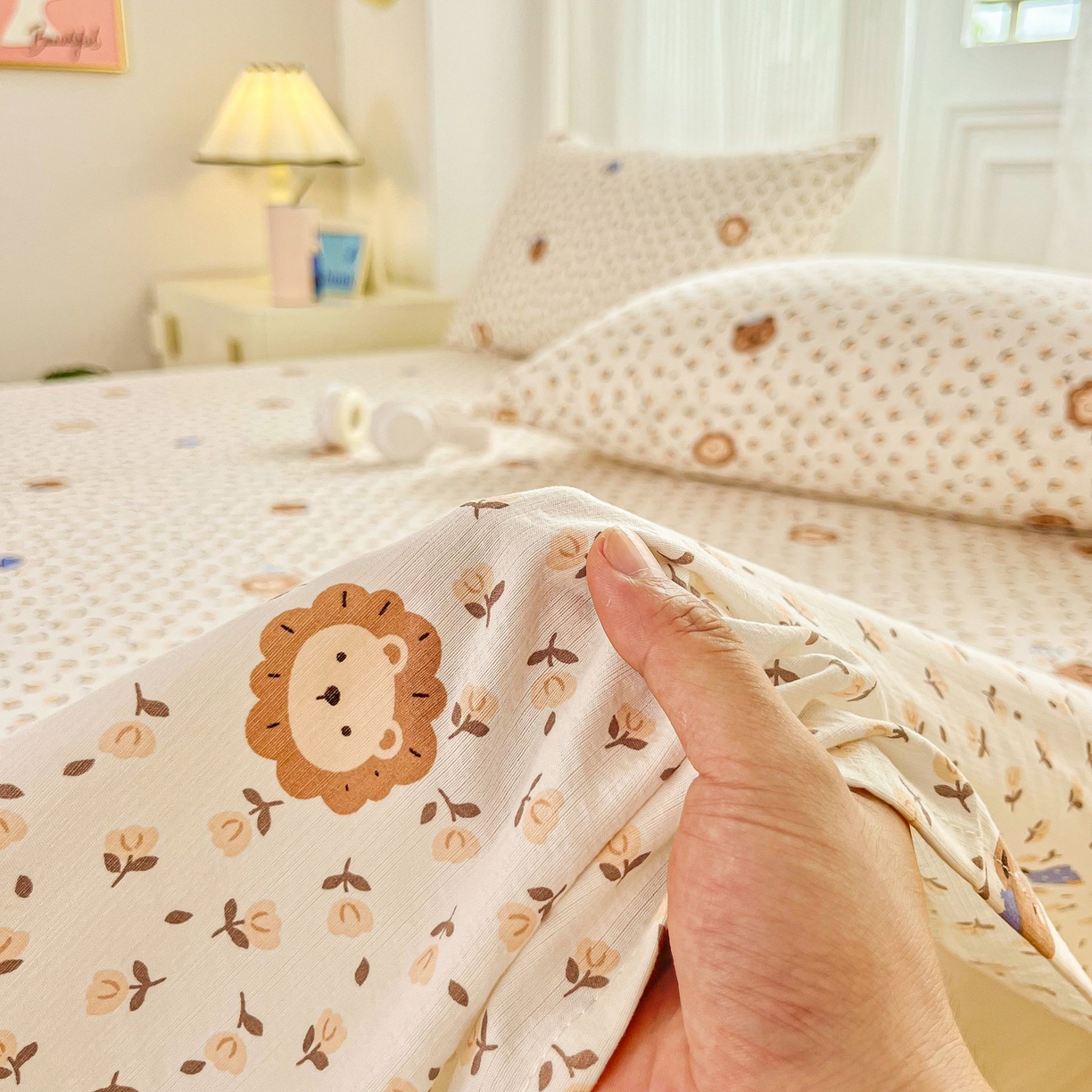 91家纺网 家纺一手货源 找家纺 （总）小叮当家纺仓储工厂店 【长期供货】2025新款双层纱地铺防尘套【支持小批量定制】