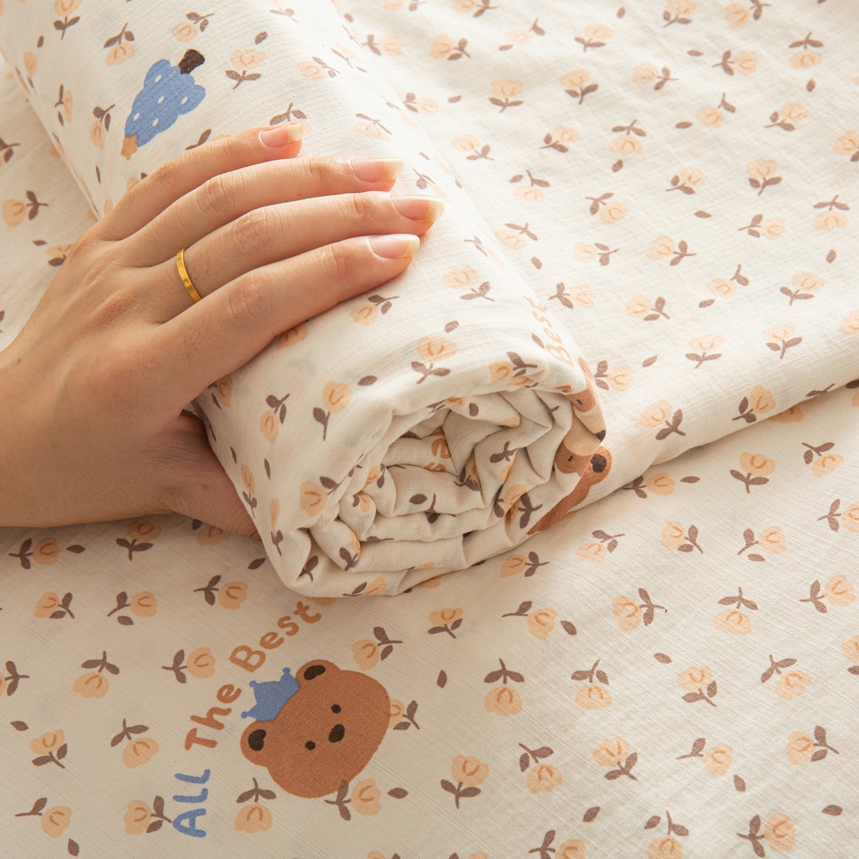 91家纺网 家纺一手货源 找家纺 （总）小叮当家纺仓储工厂店 【长期供货】2025新款双层纱地铺防尘套【支持小批量定制】