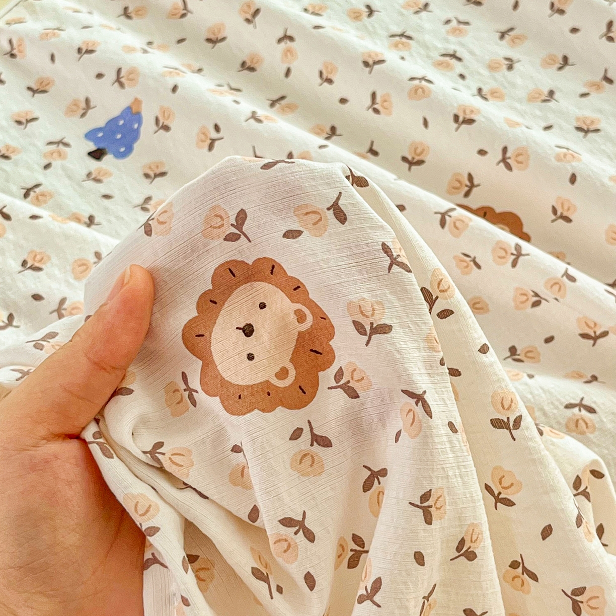 91家纺网 家纺一手货源 找家纺 （总）小叮当家纺仓储工厂店 【长期供货】2025新款双层纱地铺防尘套【支持小批量定制】