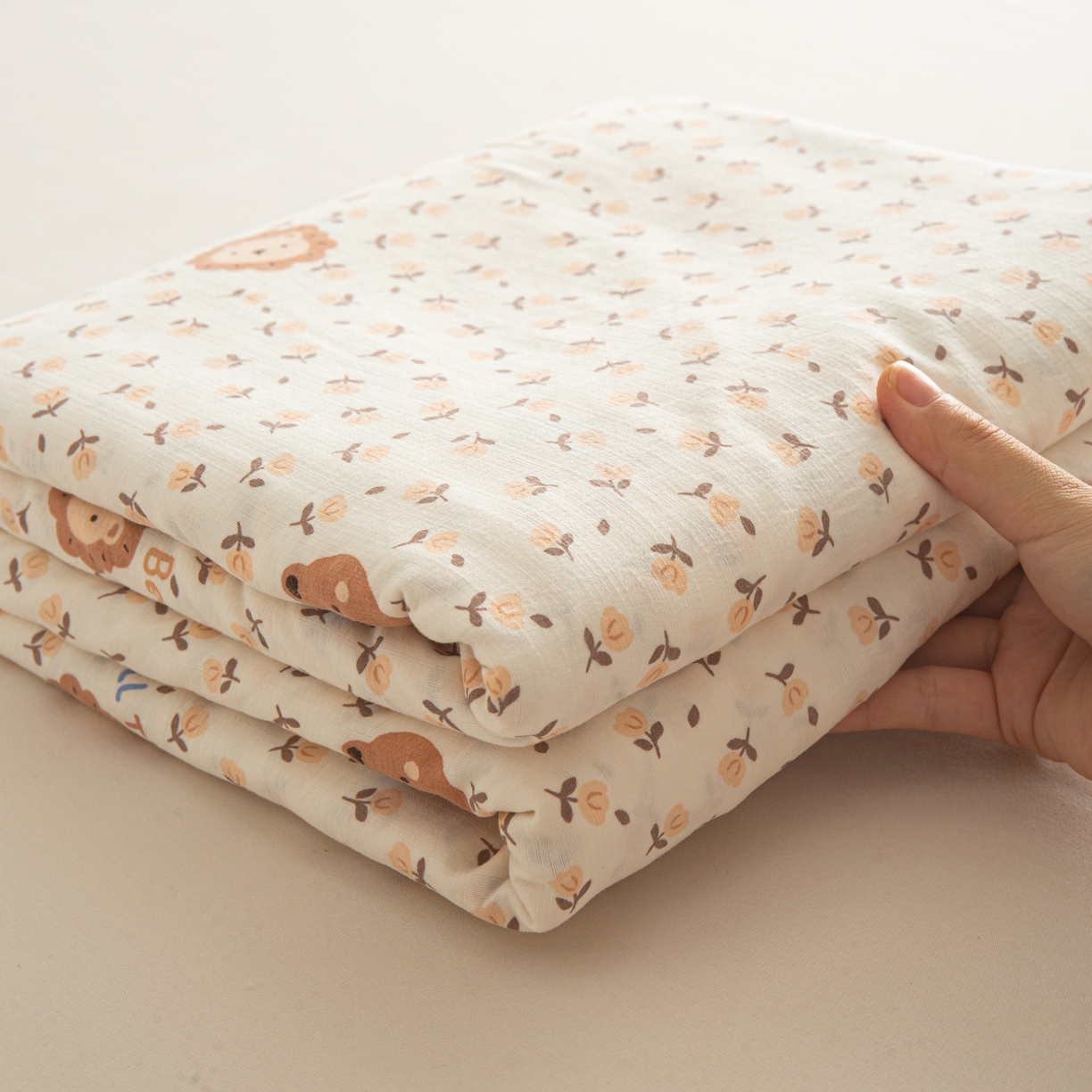 91家纺网 家纺一手货源 找家纺 小叮当家纺仓储工厂店 【长期供货】2025新款双层纱地铺防尘套【支持小批量定制】 S萌虎