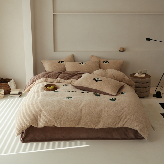 91家纺网 家纺一手货源 找家纺 （总）禾时 2025新款保暖舒适蚂蚁绒牛奶绒毛巾绣四件套