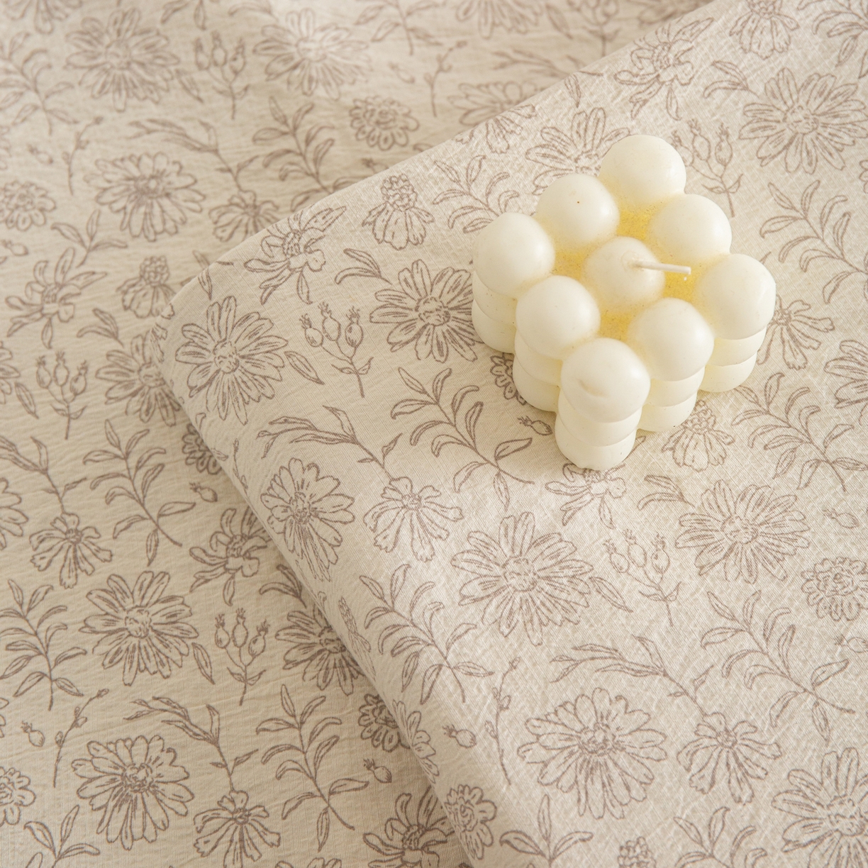 91家纺网 家纺一手货源 找家纺 小叮当家纺仓储工厂店 【长期供货】2025新款双层纱地铺防尘套【支持小批量定制】 S繁花