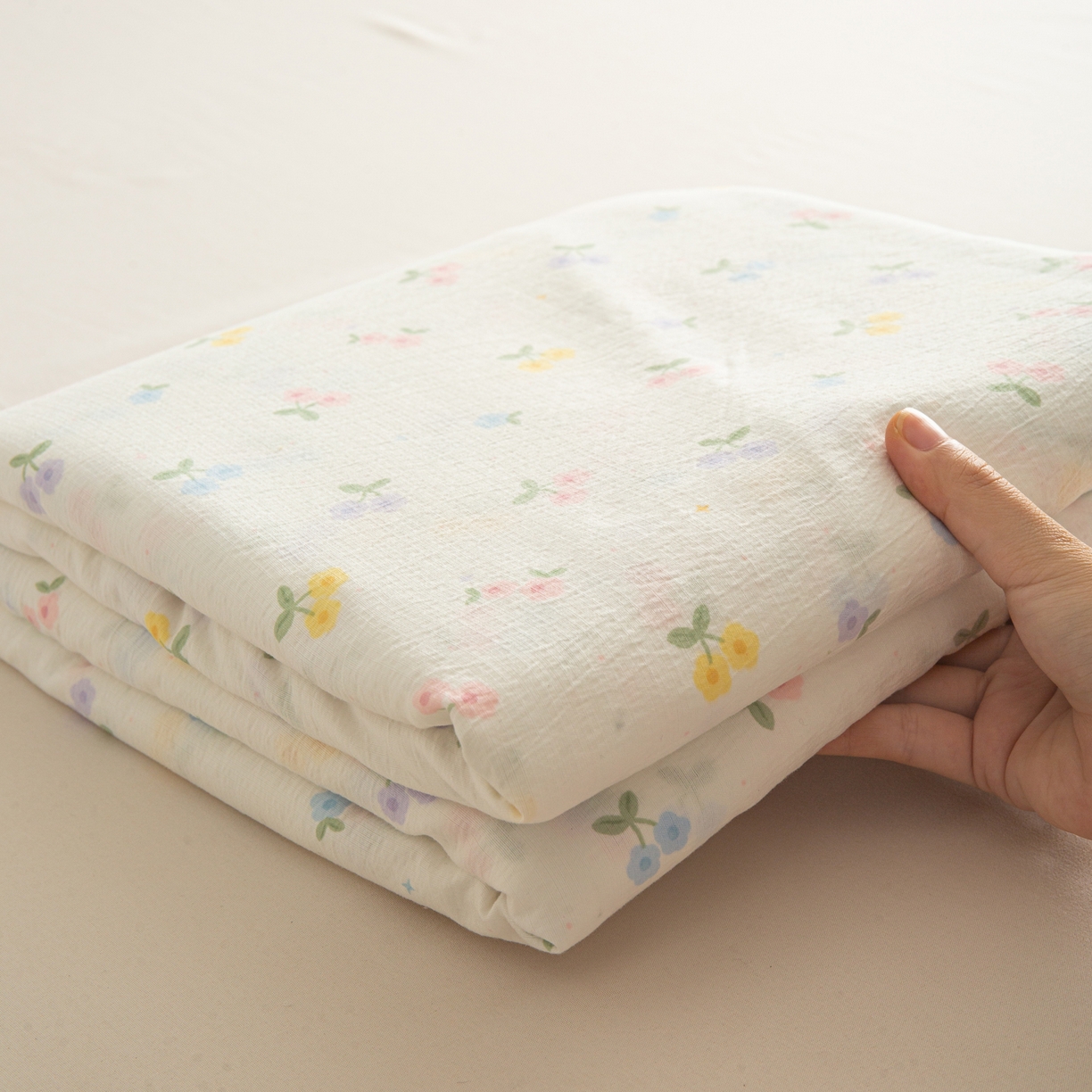 91家纺网 家纺一手货源 找家纺 小叮当家纺仓储工厂店 【长期供货】2025新款双层纱地铺防尘套【支持小批量定制】 S小花