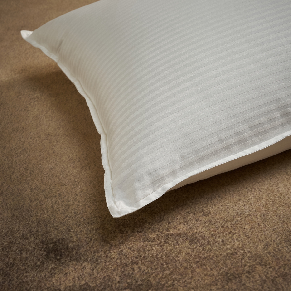 91家纺网 家纺一手货源 找家纺 （总）乐可 2025新款全棉尊享缎条酒店枕枕头枕芯