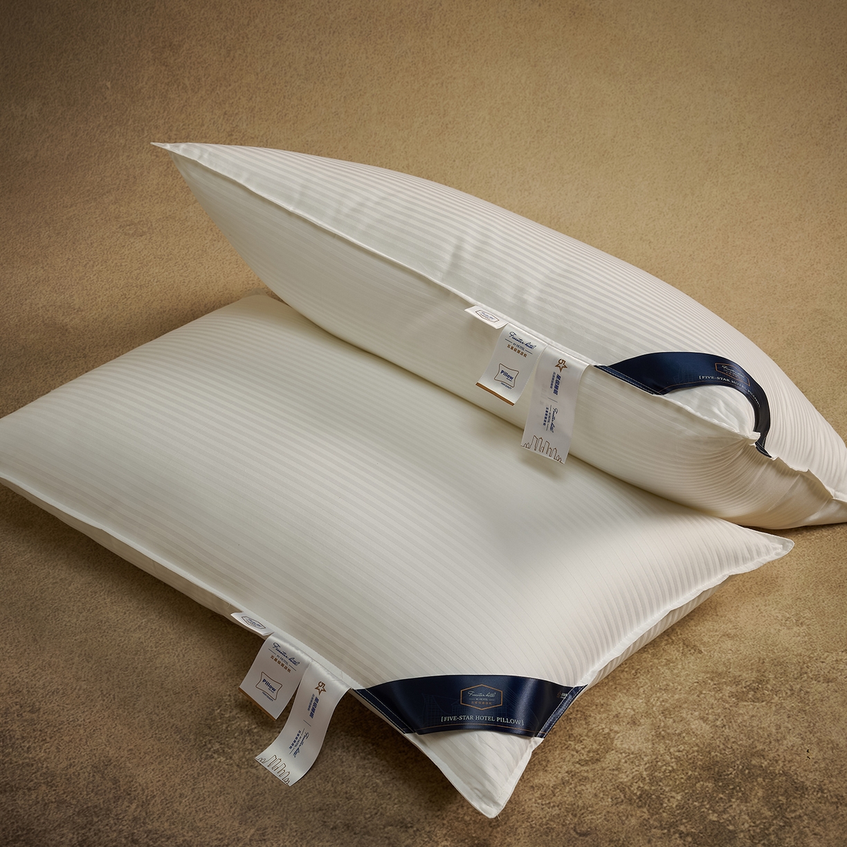 91家纺网 家纺一手货源 找家纺 乐可 2025新款尊享缎条酒店枕枕头枕芯 缎条酒店枕-白