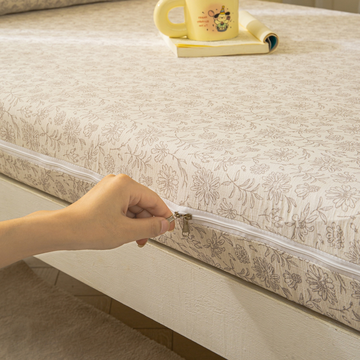 91家纺网 家纺一手货源 找家纺 小叮当家纺仓储工厂店 【长期供货】2025新款双层纱地铺防尘套【支持小批量定制】 S繁花