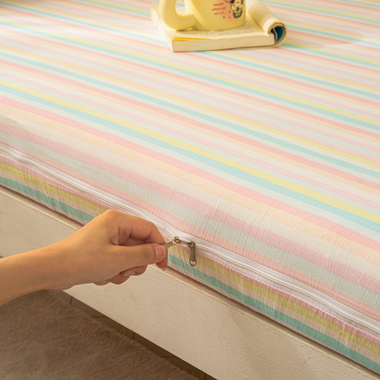 91家纺网 家纺一手货源 找家纺 （总）小叮当家纺仓储工厂店 【长期供货】2025新款双层纱地铺防尘套【支持小批量定制】