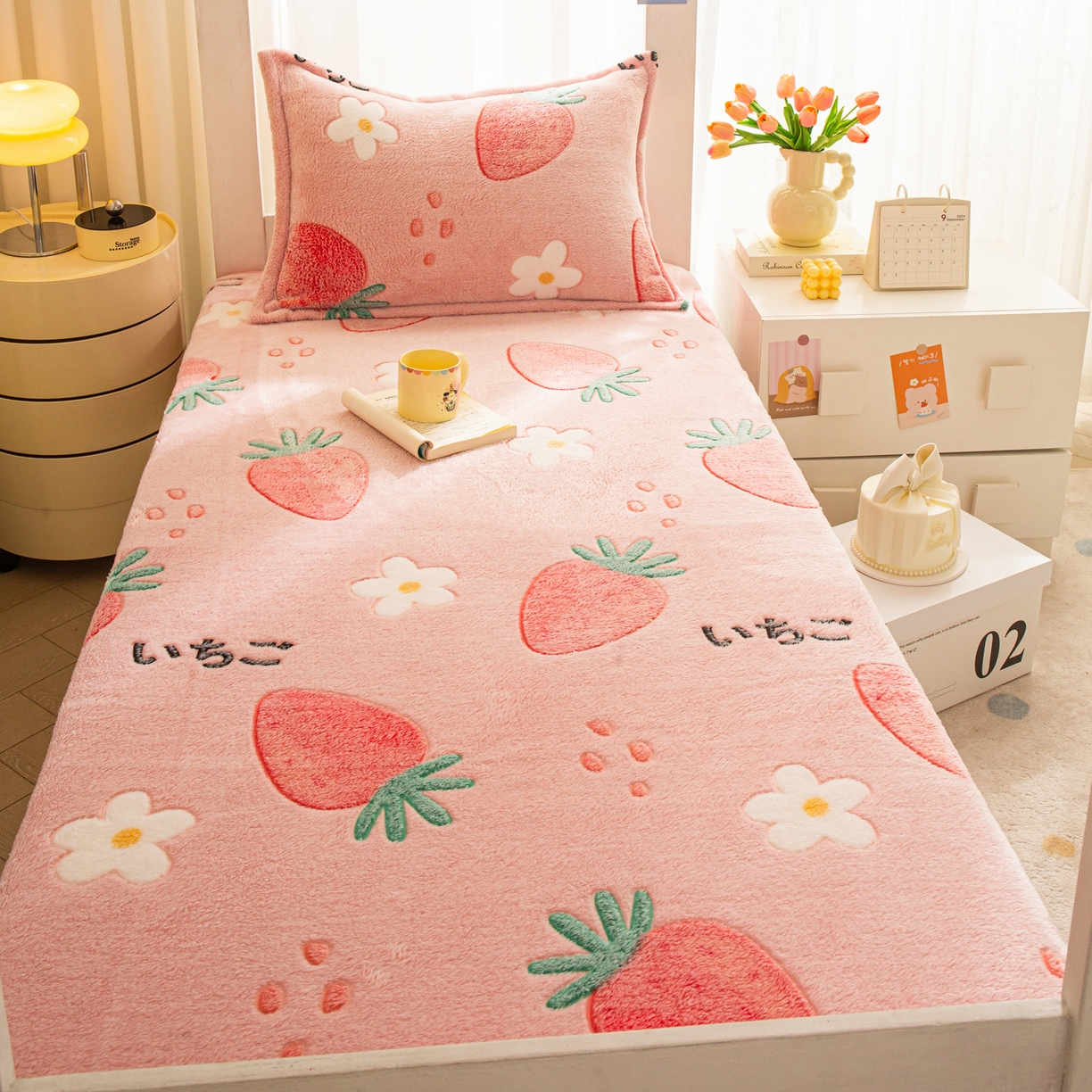 91家纺网 家纺一手货源 找家纺 小叮当家纺仓储工厂店 【长期供货】2025新款雪花绒学生床单床笠单品床笠单件床笠【支持小批量定制】 R草莓