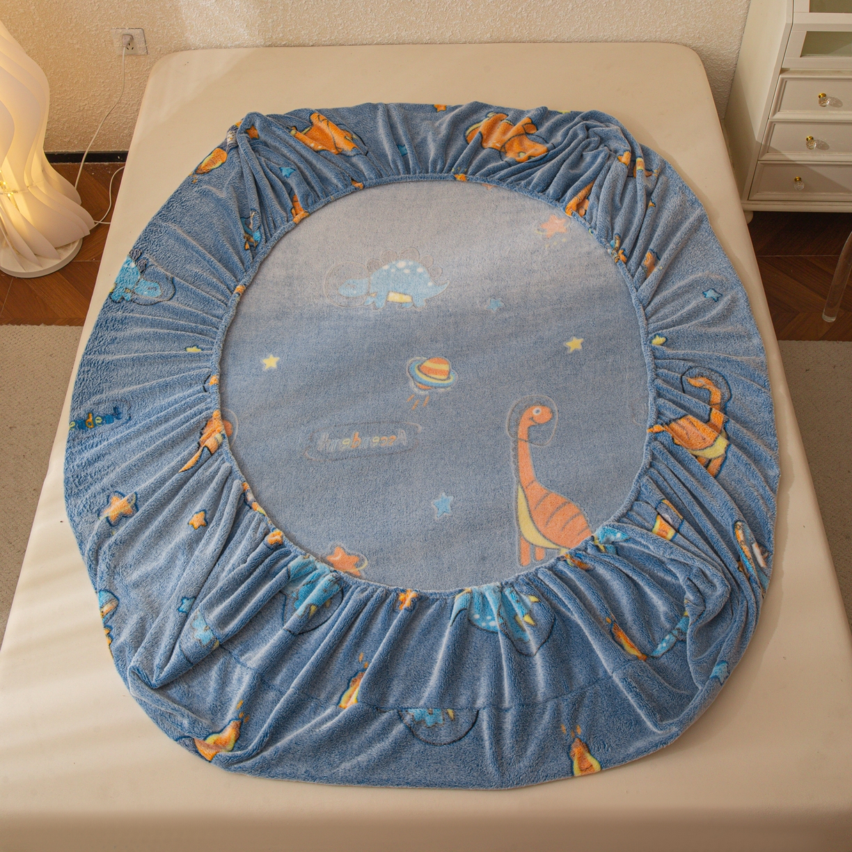 91家纺网 家纺一手货源 找家纺 小叮当家纺仓储工厂店 【长期供货】2025新款雪花绒学生床单床笠单品床笠单件床笠【支持小批量定制】 R太空