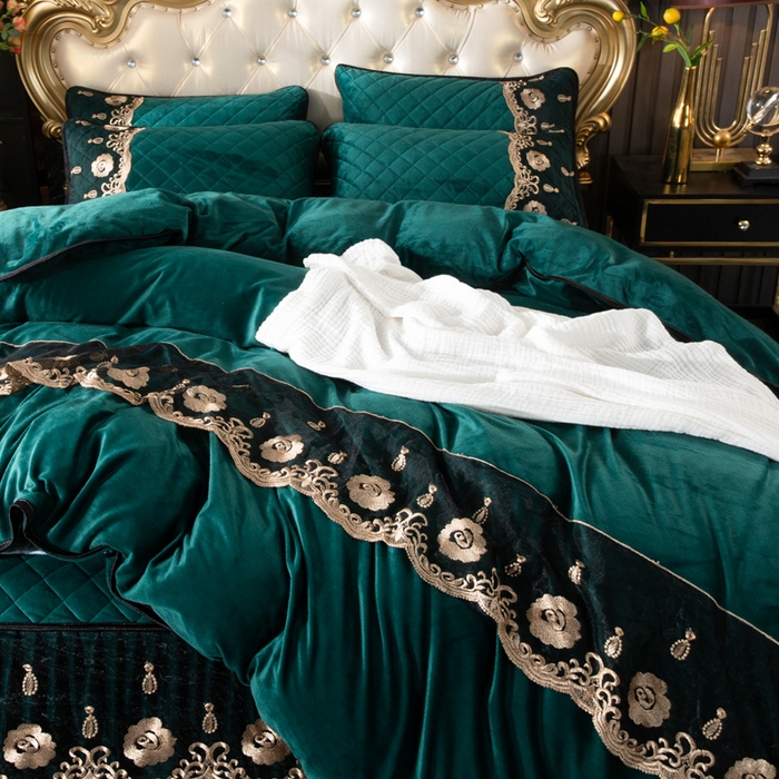 91家纺网 家纺一手货源 找家纺 小叮当家纺仓储工厂店 2025新款水晶绒夹棉床裙四件套 墨绿