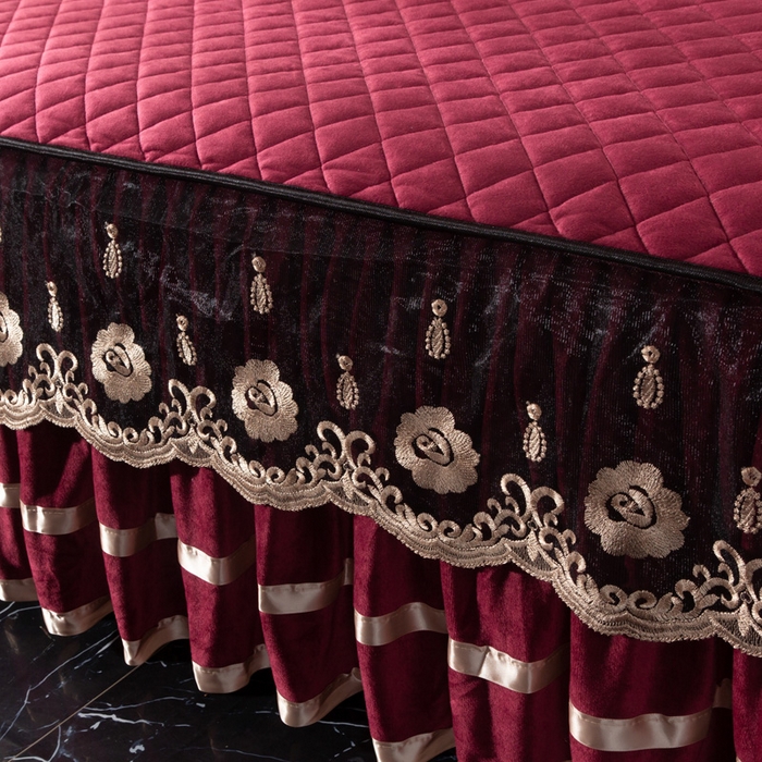 91家纺网 家纺一手货源 找家纺 小叮当家纺仓储工厂店 2025新款水晶绒夹棉床裙四件套 酒红