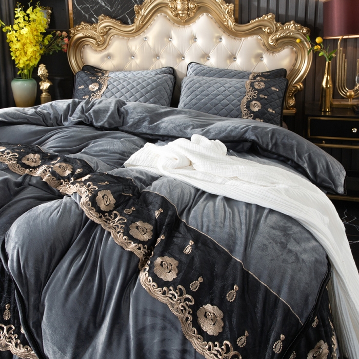 91家纺网 家纺一手货源 找家纺 小叮当家纺仓储工厂店 2025新款水晶绒夹棉床裙四件套 灰