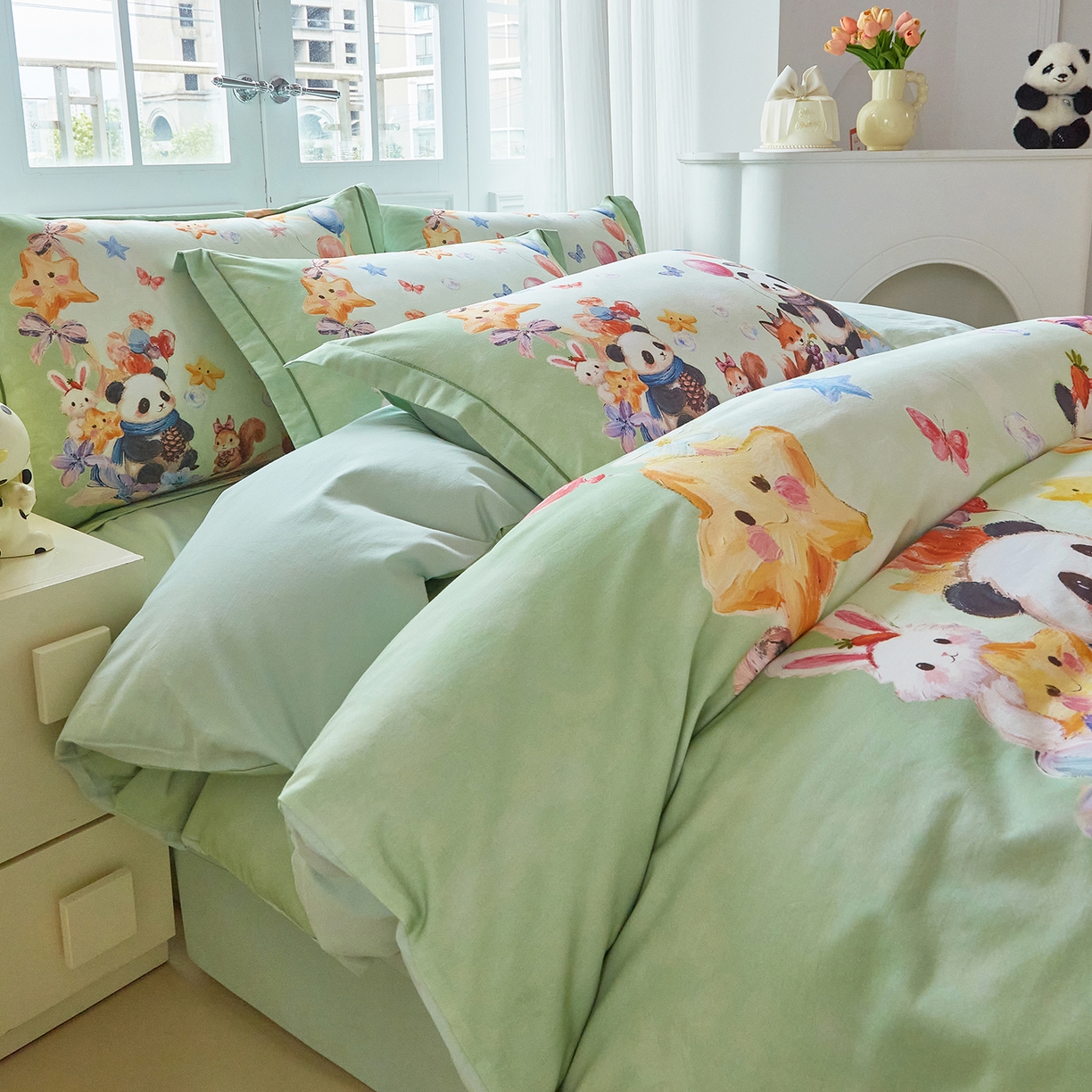 91家纺网 家纺一手货源 找家纺 （总）格里芬家纺 2025新款全棉纯棉加厚油画风大版卡通印花四件套 （控价标准不低于238元）